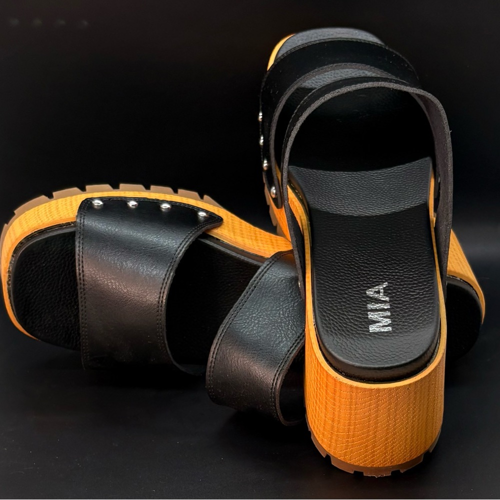 MIA Black and Orange Chunky Sandals